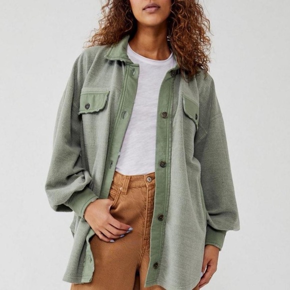 Free People Ruby Oversized Collared Shirt Jacket Shacket in Greyed Olive - M - Picture 2 of 9